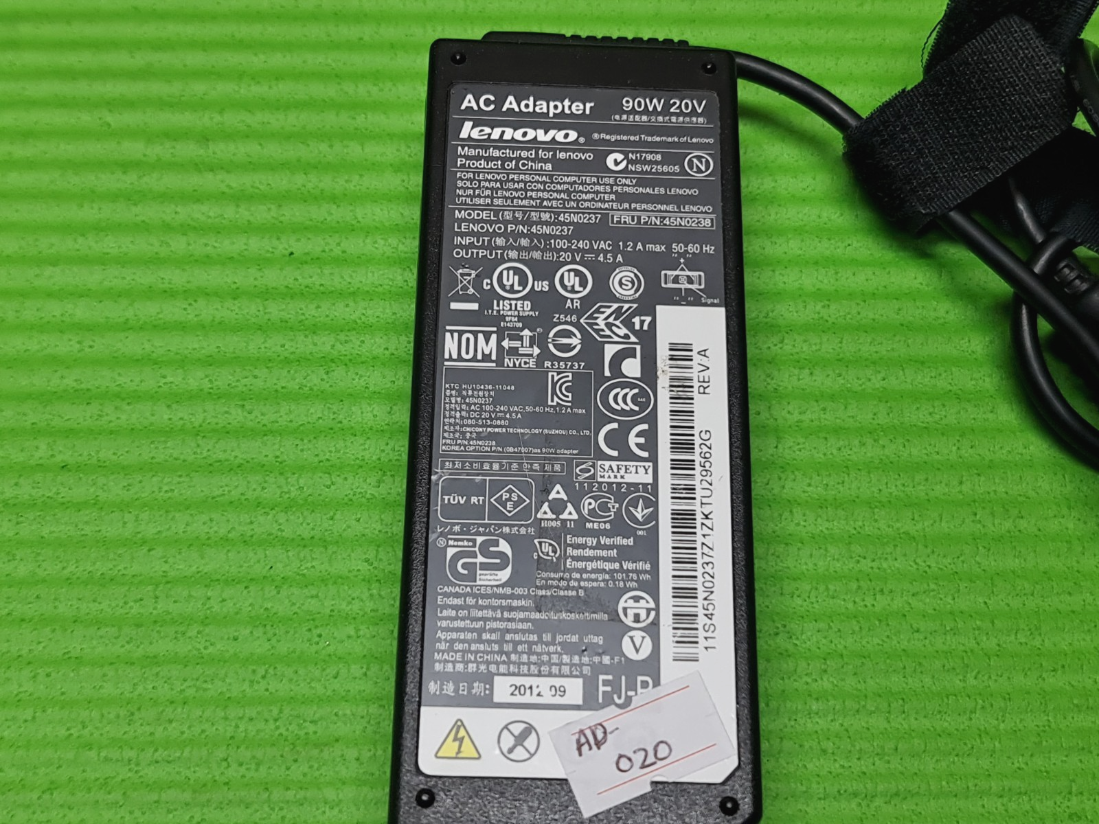 ORIGINAL GENUINE AC POWER SUPPLY CHARGER ADAPTER USB PIN 20V 4.5A 90W FOR LENOVO - Image 3