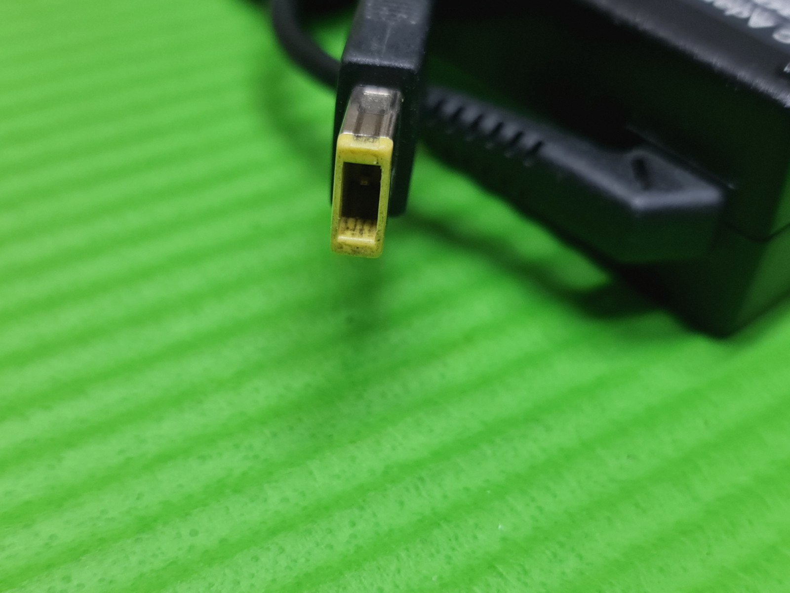 ORIGINAL GENUINE AC POWER SUPPLY CHARGER ADAPTER USB PIN 20V 4.5A 90W FOR LENOVO - Image 4