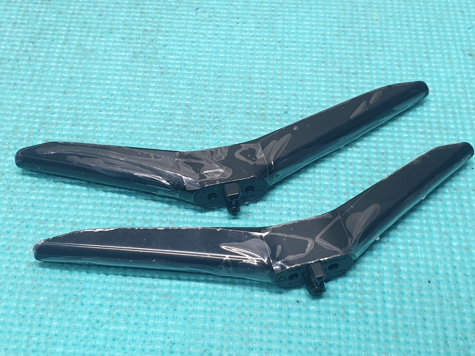 STAND BASE LEGS FOR LG 43UR73006LA 43LQ60006LA 43" LED TVs 56-4P15L0-0 + SCREWS - Image 2
