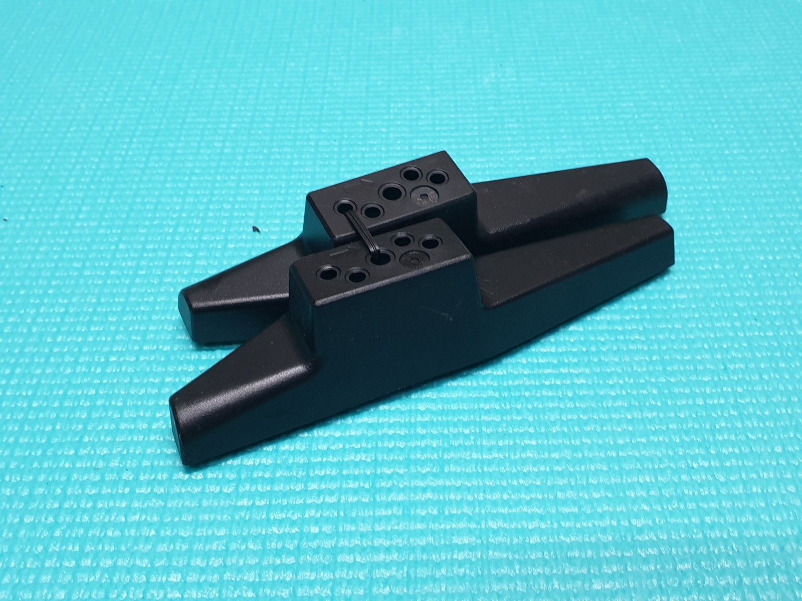COMPLETE ORIGINAL BASE STAND FEET LEGS FOR JVC LT-32CF230 TV + SCREWS 23866861
