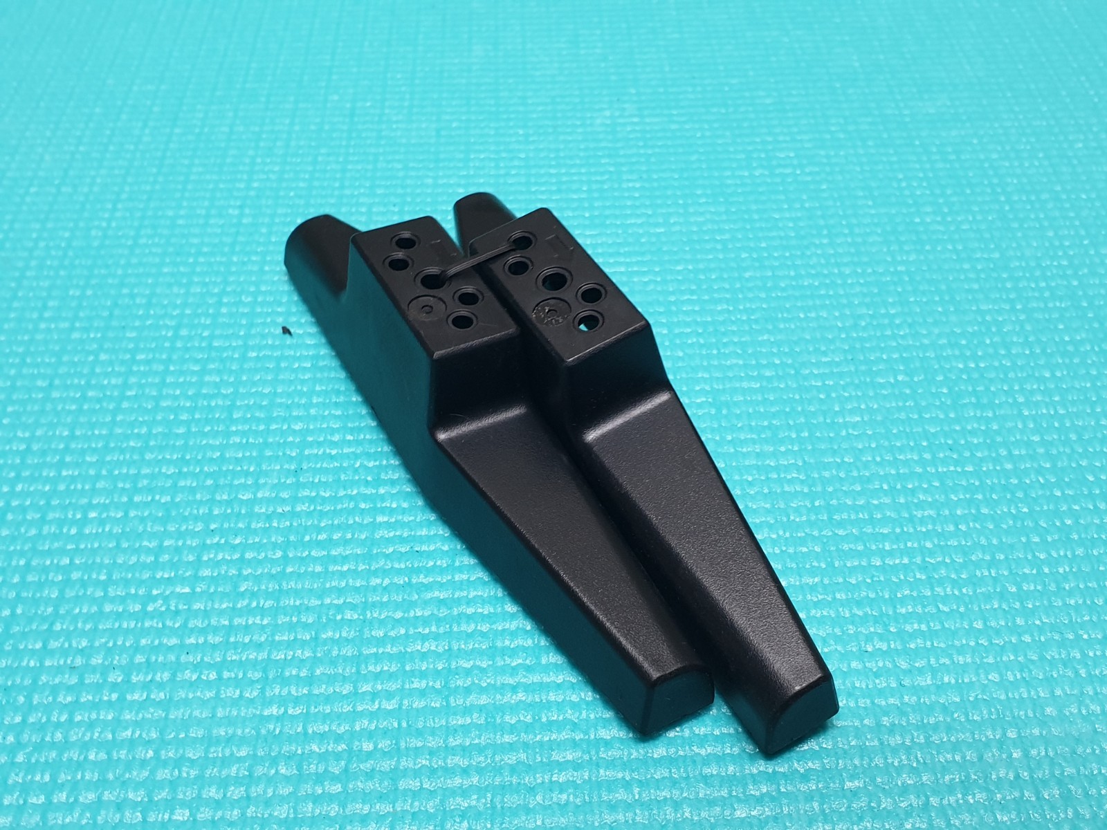 COMPLETE ORIGINAL BASE STAND FEET LEGS FOR JVC LT-32CF230 TV + SCREWS 23866861 - Image 2