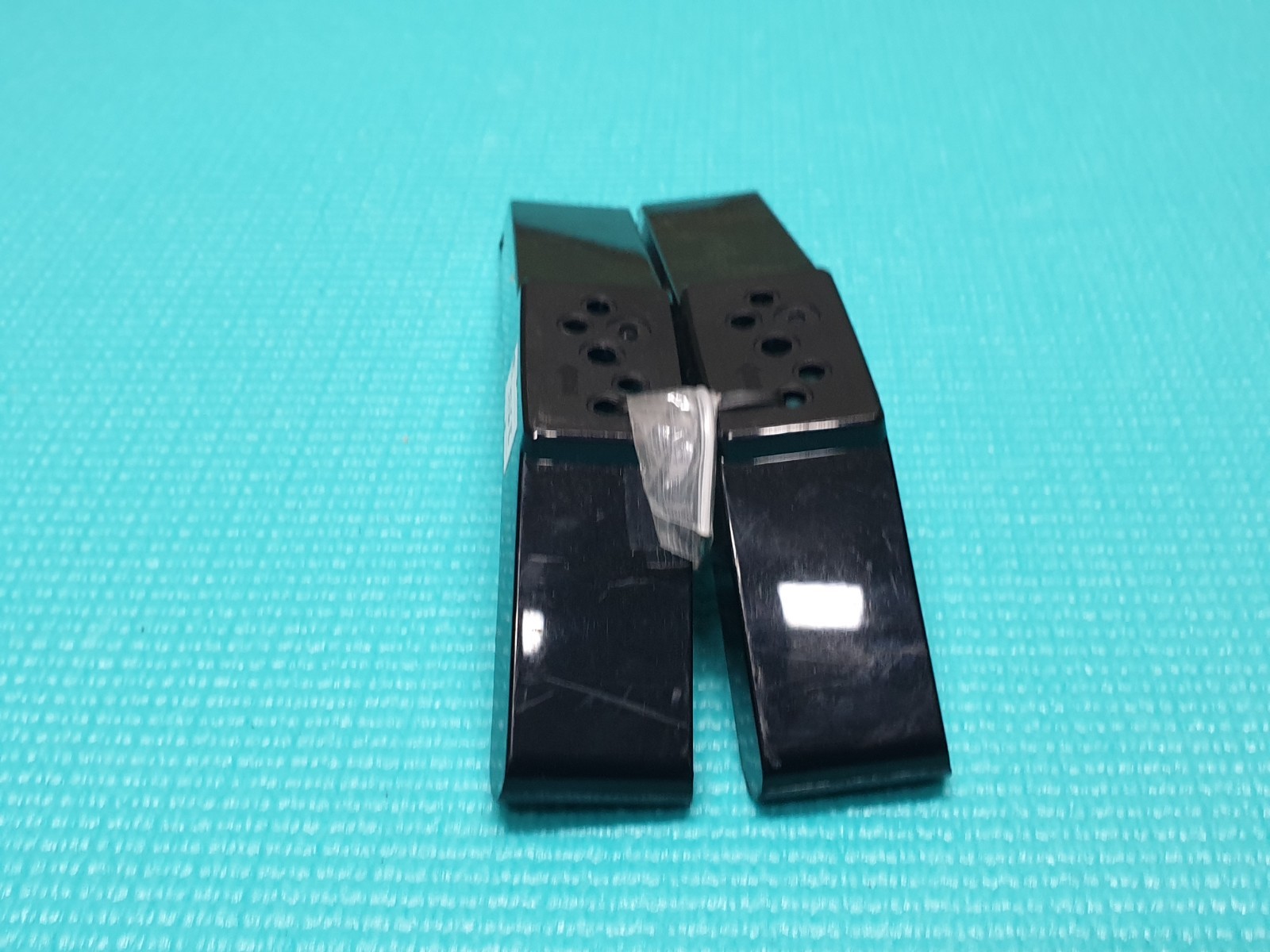 COMPLETE ORIGINAL BASE STAND FEET LEGS FOR 32LV2E63DB 32" TV + SCREWS 23866861 - Image 3