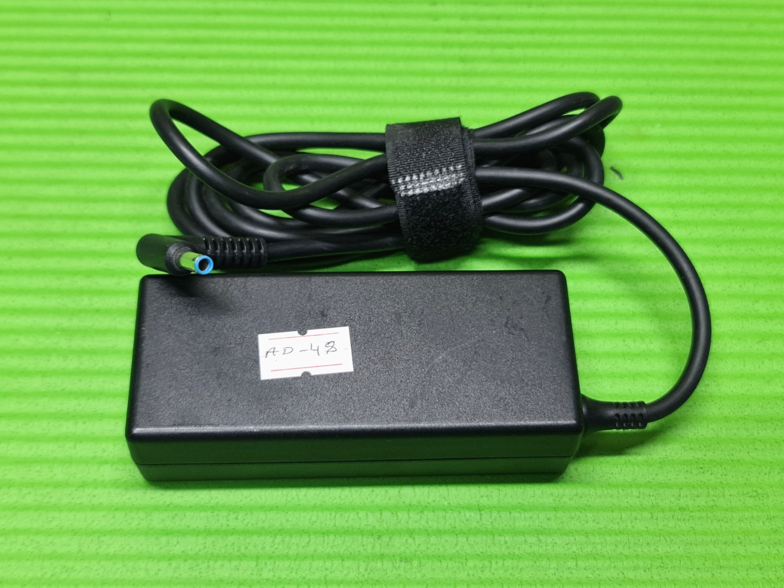 ORIGINAL GENUINE AC POWER SUPPLY CHARGER ADAPTER ROUND PIN 19.5V 3.33A 65W HP