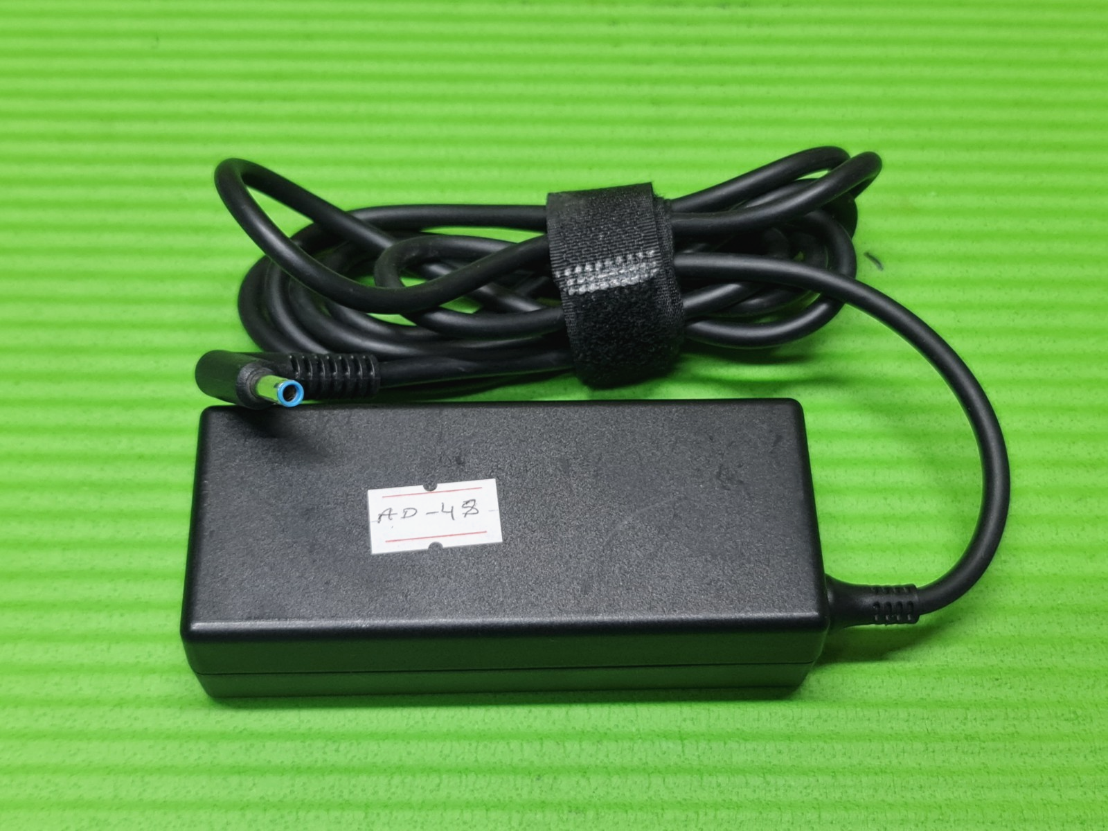 ORIGINAL GENUINE AC POWER SUPPLY CHARGER ADAPTER ROUND PIN 19.5V 3.33A 65W HP - Image 2
