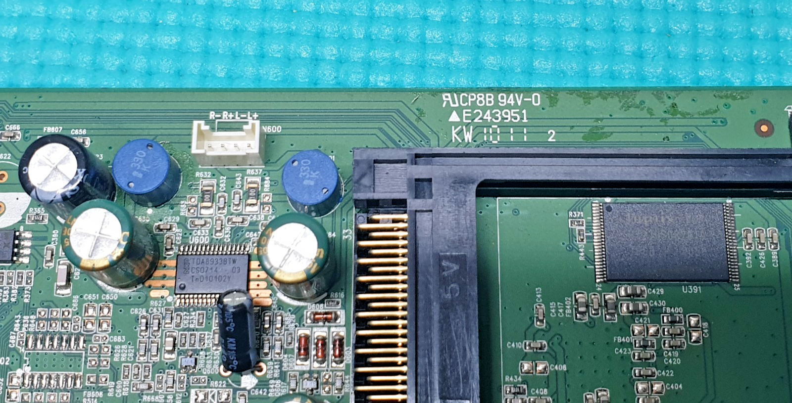 MAIN AV BOARD MB DGM MWT1221T LCD TV E243951 1647740M0924 SCREEN:M215HW01 - Image 4
