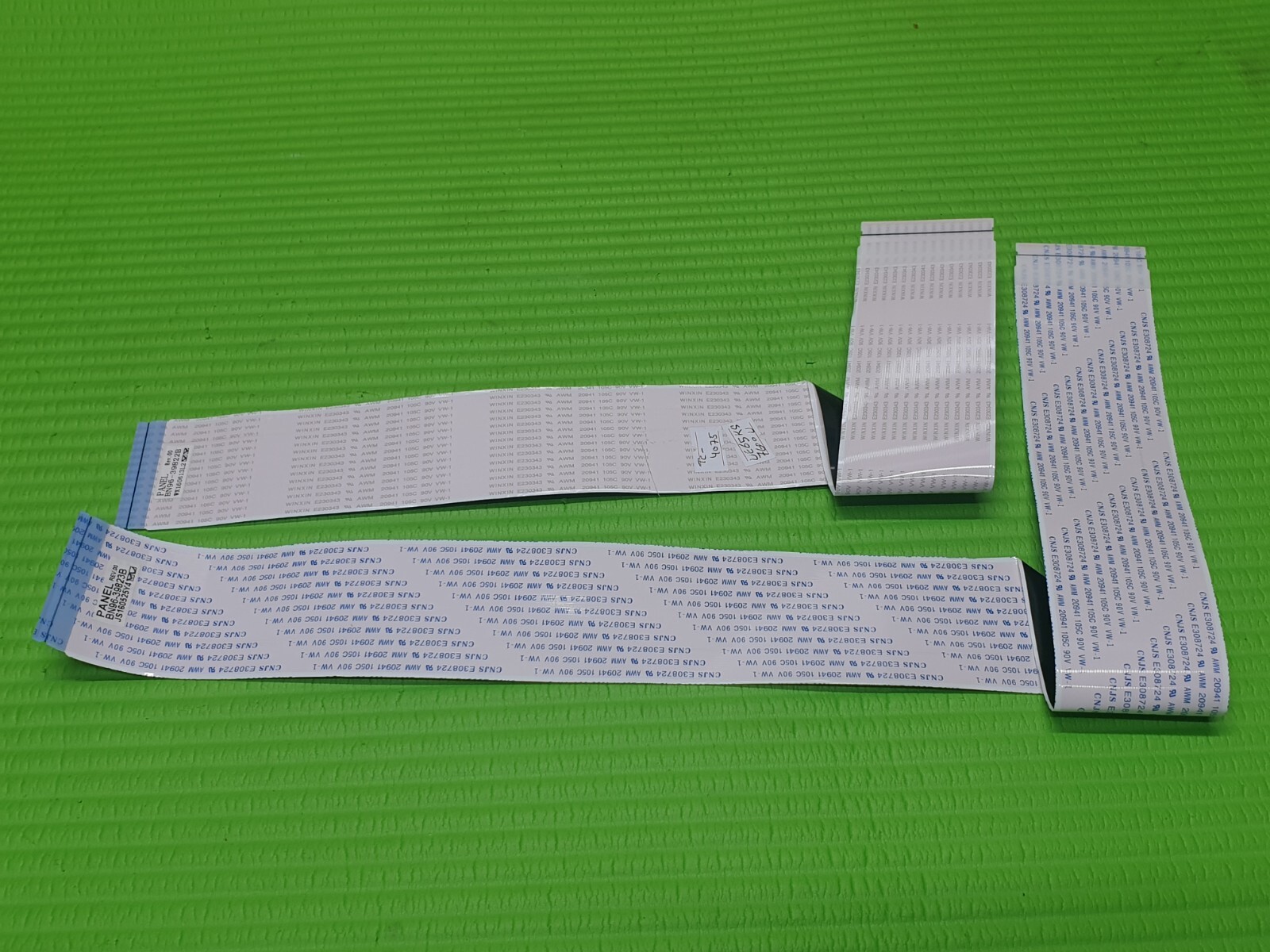 FLAT RIBBON CABLE FROM TCON LVDS BOARD TO MAIN BOARD FOR SAMSUNG UE65KS7600U TV