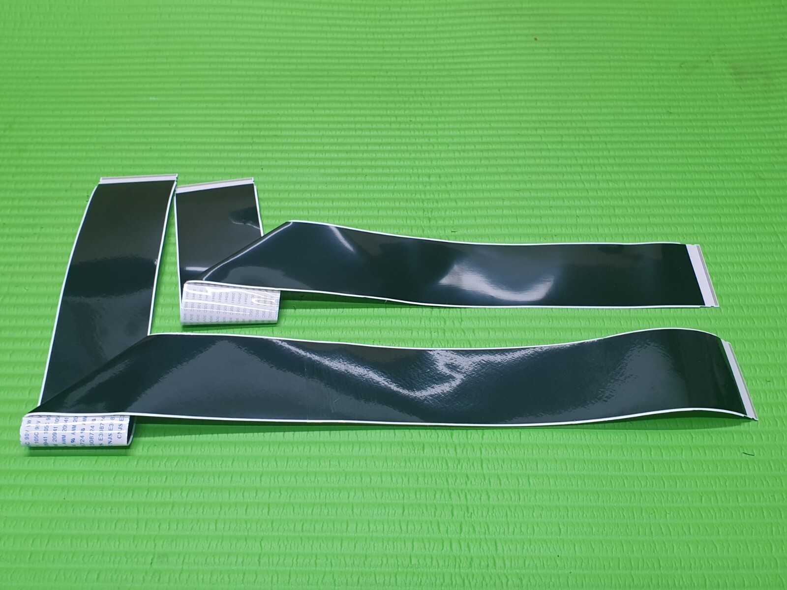 FLAT RIBBON CABLE FROM TCON LVDS BOARD TO MAIN BOARD FOR SAMSUNG UE65KS7600U TV - Image 3