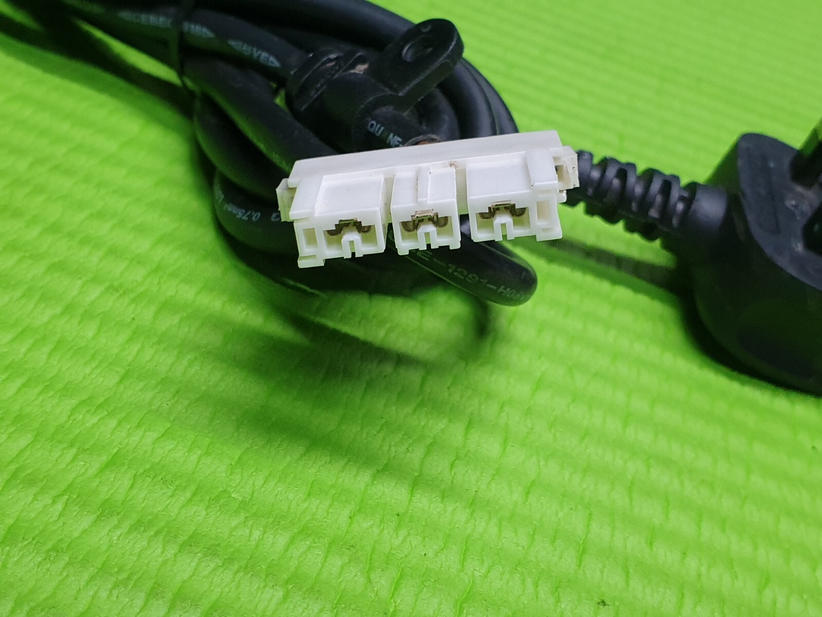 UK 3 PIN PLUG AC POWER CABLE LEAD FOR SAMSUNG UE40B7000WW UE40B7020WW LED TV - Image 3