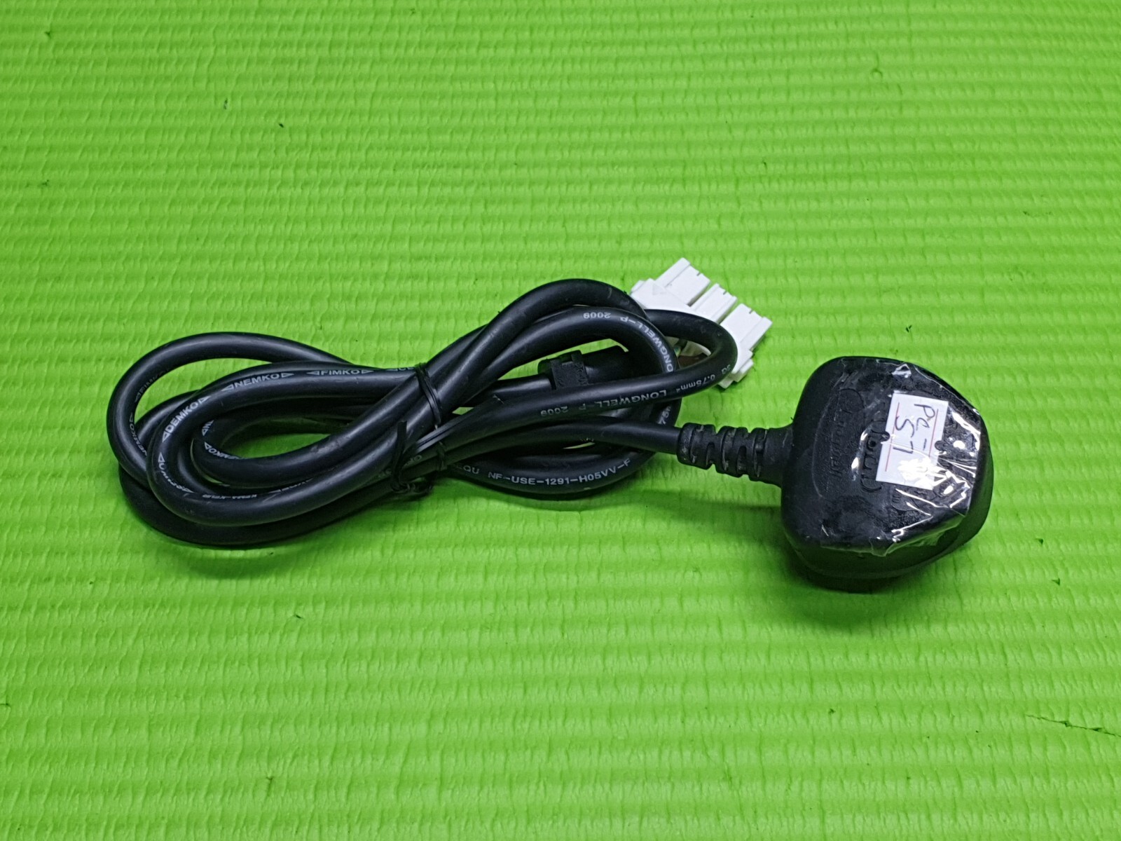 UK 3 PIN PLUG AC POWER CABLE LEAD FOR SAMSUNG UE40B7000WW UE40B7020WW LED TV - Image 4